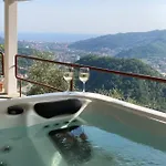 Bella Vista