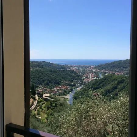 Couette-café Bella Vista Carasco