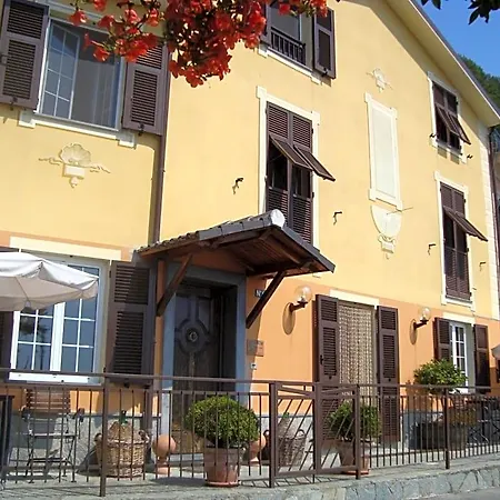 Couette-café Bella Vista Carasco